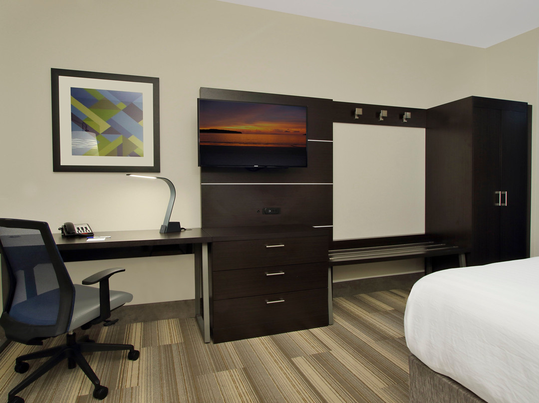 Holiday Inn Express & Suites Brookshire - Katy Freeway By IHG主图