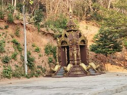Wat Pra That Pukhao-清盛必去景点