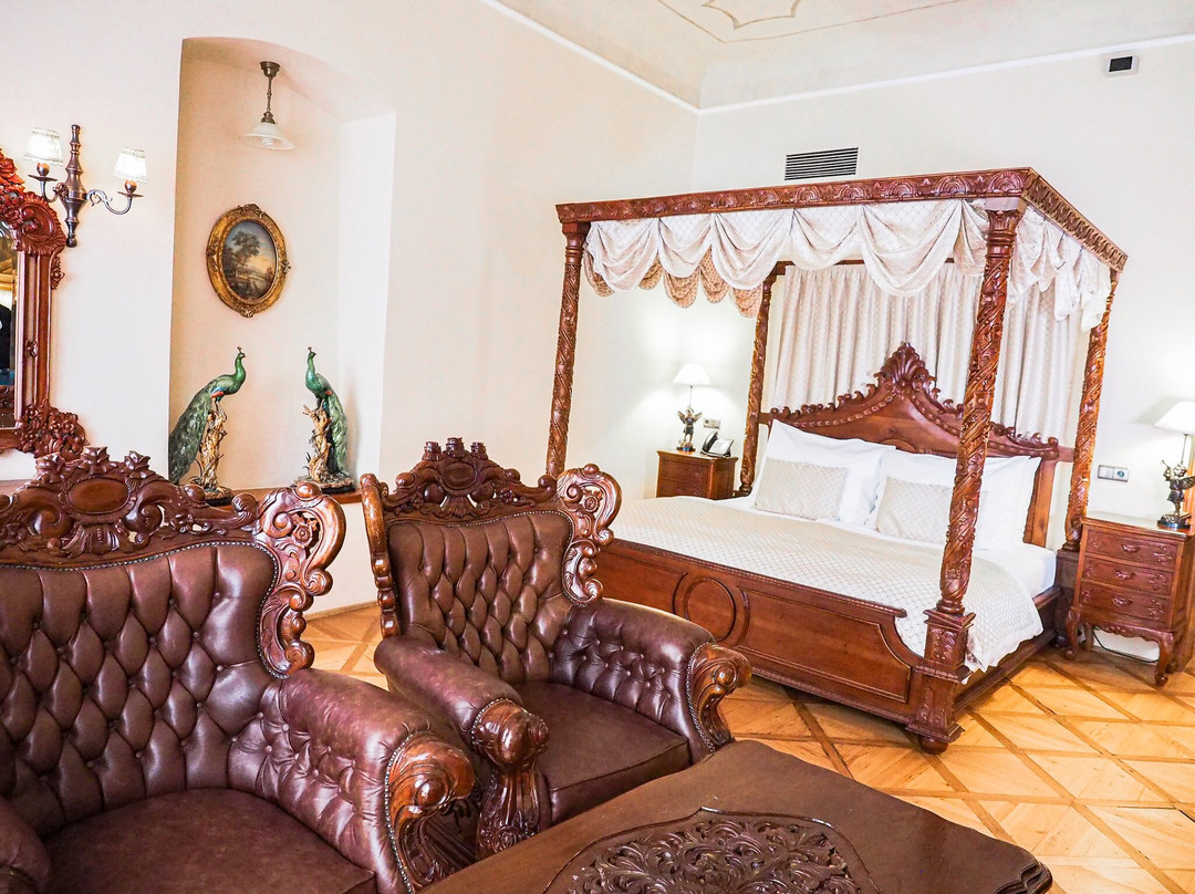 艾恩盖特套房酒店主图