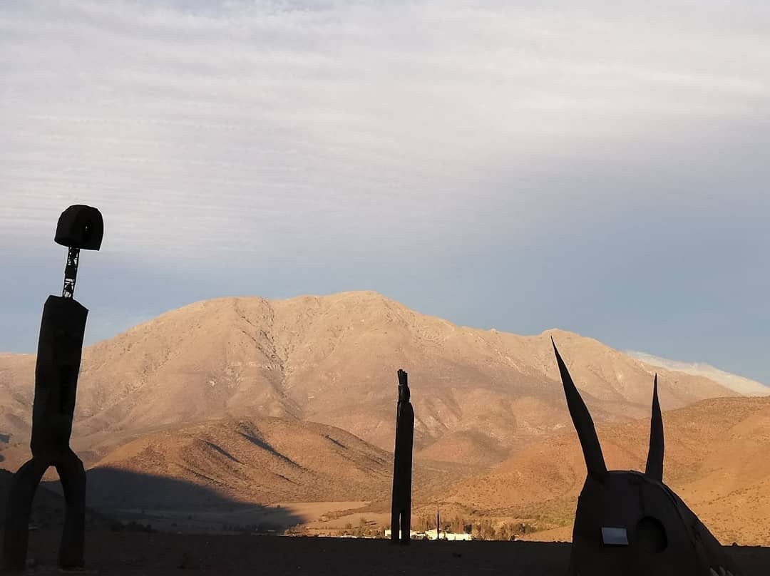 Parque Escultorico Cementerio de Carretas-Putaendo必去景点