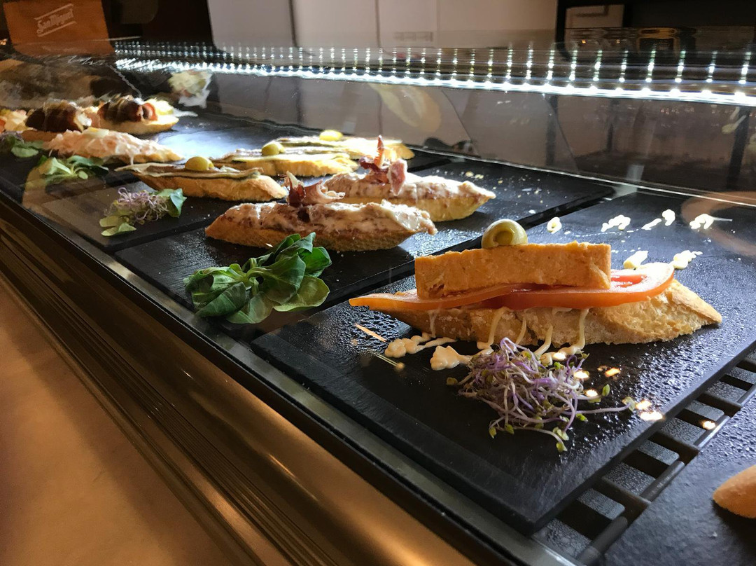 El Descorche, tapería y vinoteca