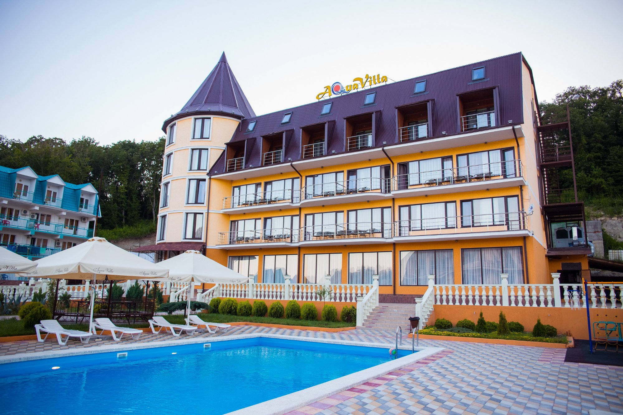 Aqua Villa Hotel-官方