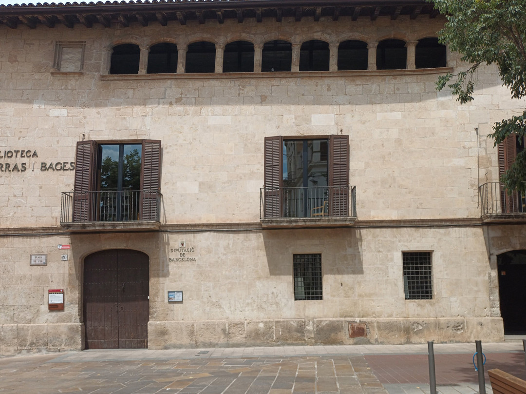 Biblioteca Torras I Bages景点图片