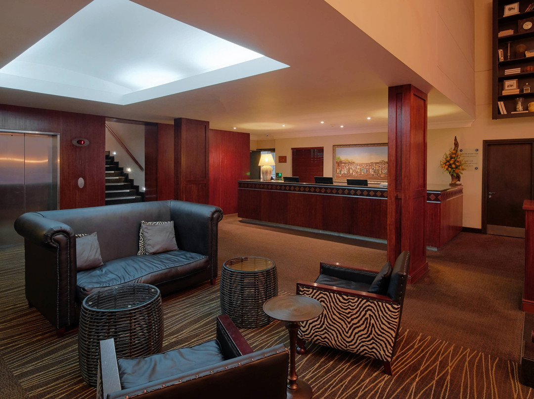 瑞雅尔普罗提酒店主图