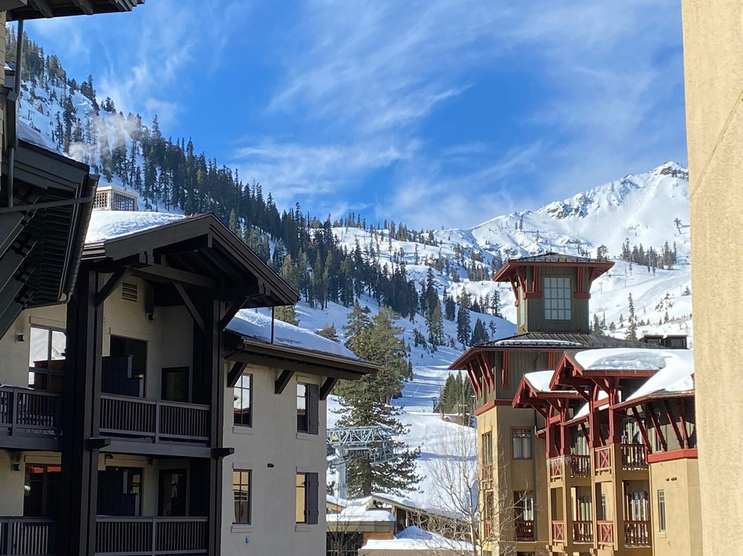 The Village at Palisades Tahoe主图