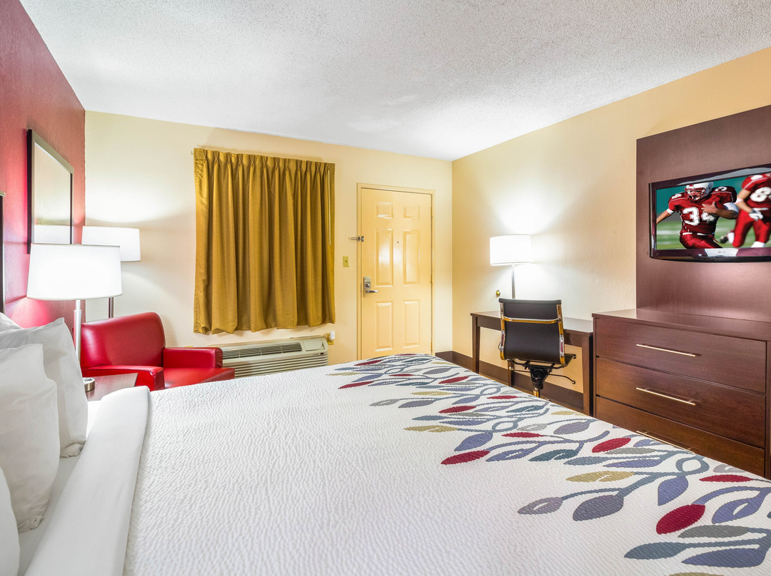 Red Roof Inn Clarksville主图