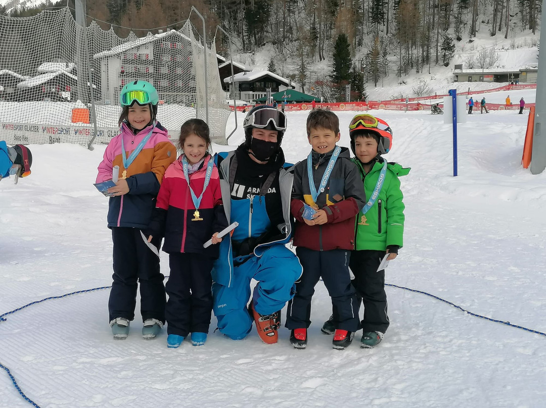 Eskimos Ski School-萨斯费必去景点