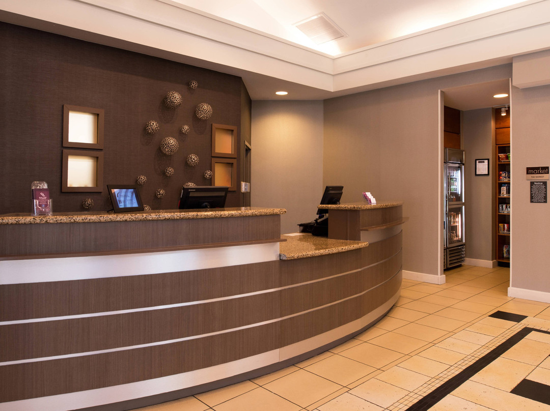 圣露西港原住客栈主图