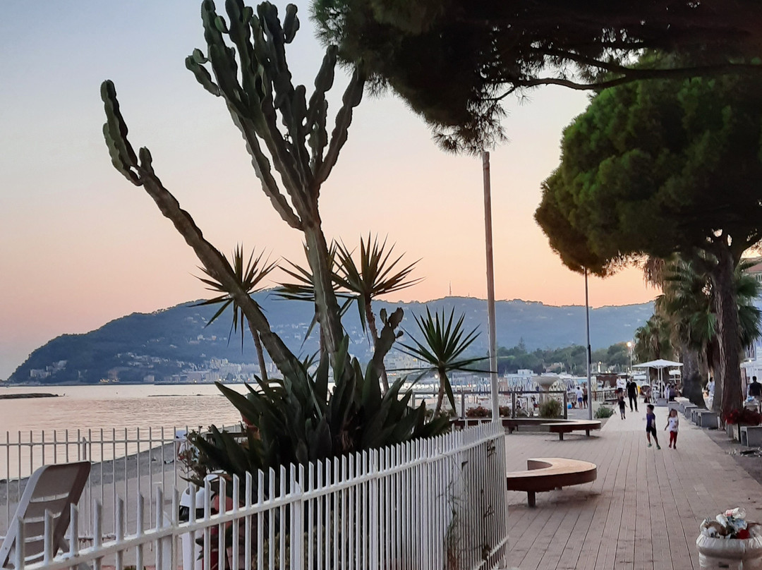 Borgo di San Bartolomeo-San Bartolomeo al Mare必去景点