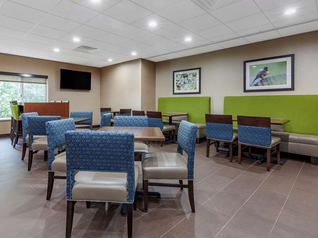 Comfort Suites主图