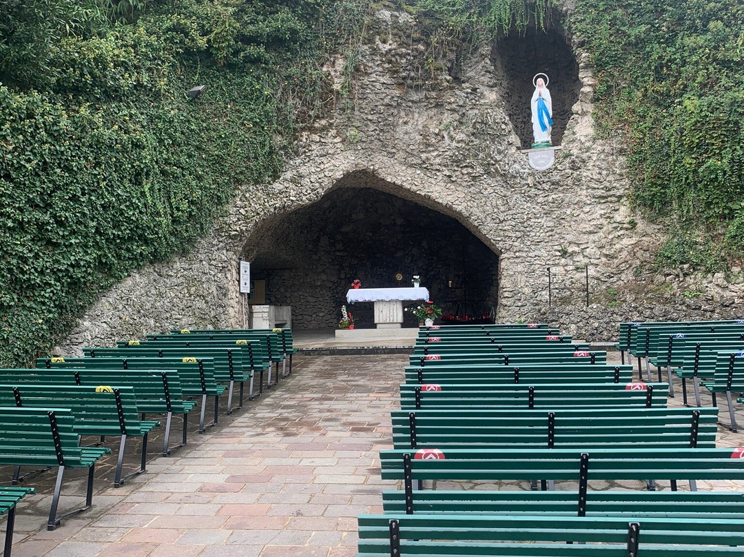 Grotta Madonna Di Lourdes景点图片