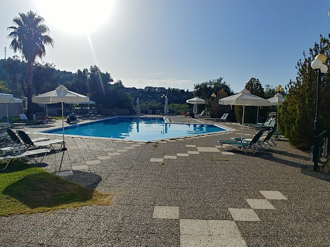 Santa Marina Hotel主图