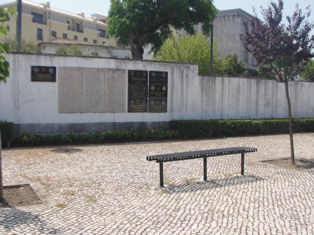 Placas de Homenagem a Todos os Combatentes do Concelho de Leiria景点图片