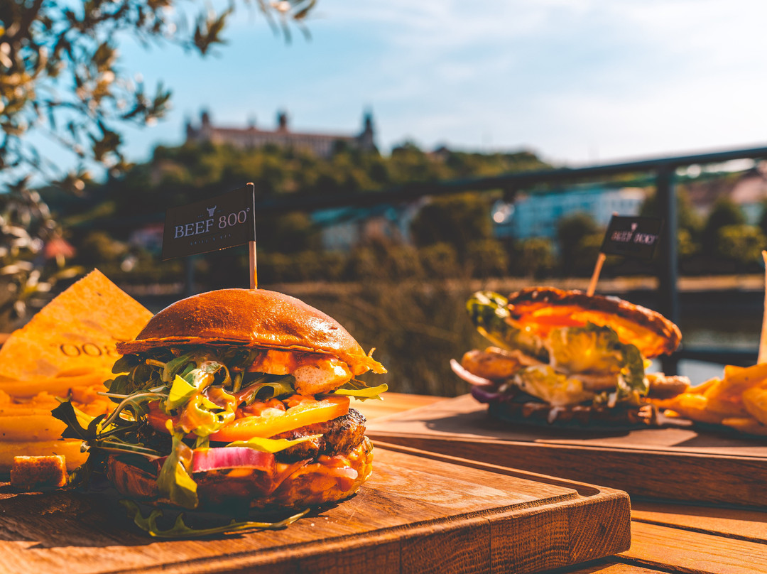 Beef 800° - Grill & Bar