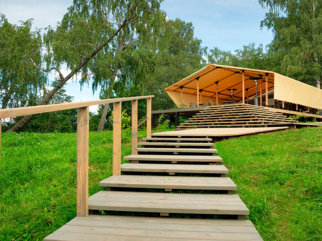 Pod Nebom Glamping