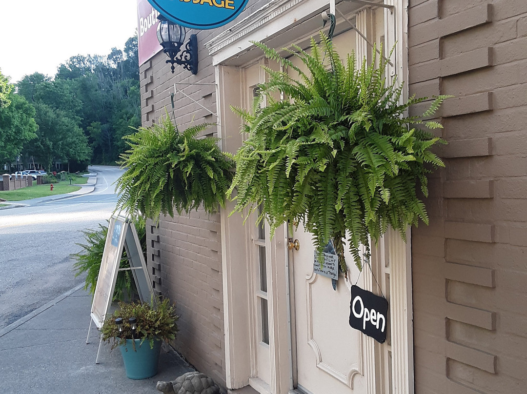 Stone Mountain Massage LLC- Stone Mountain Massage and Gifts LLC景点图片