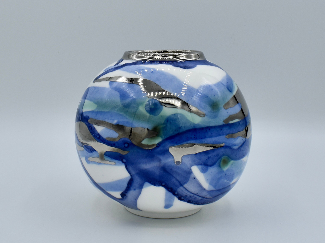 Blackbird Ceramics - Studio Pottery by Richard Prentice景点图片