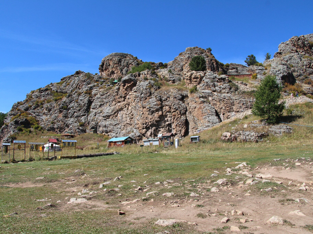 Tovkhon Monastery-Ovorkhangai Province必去景点