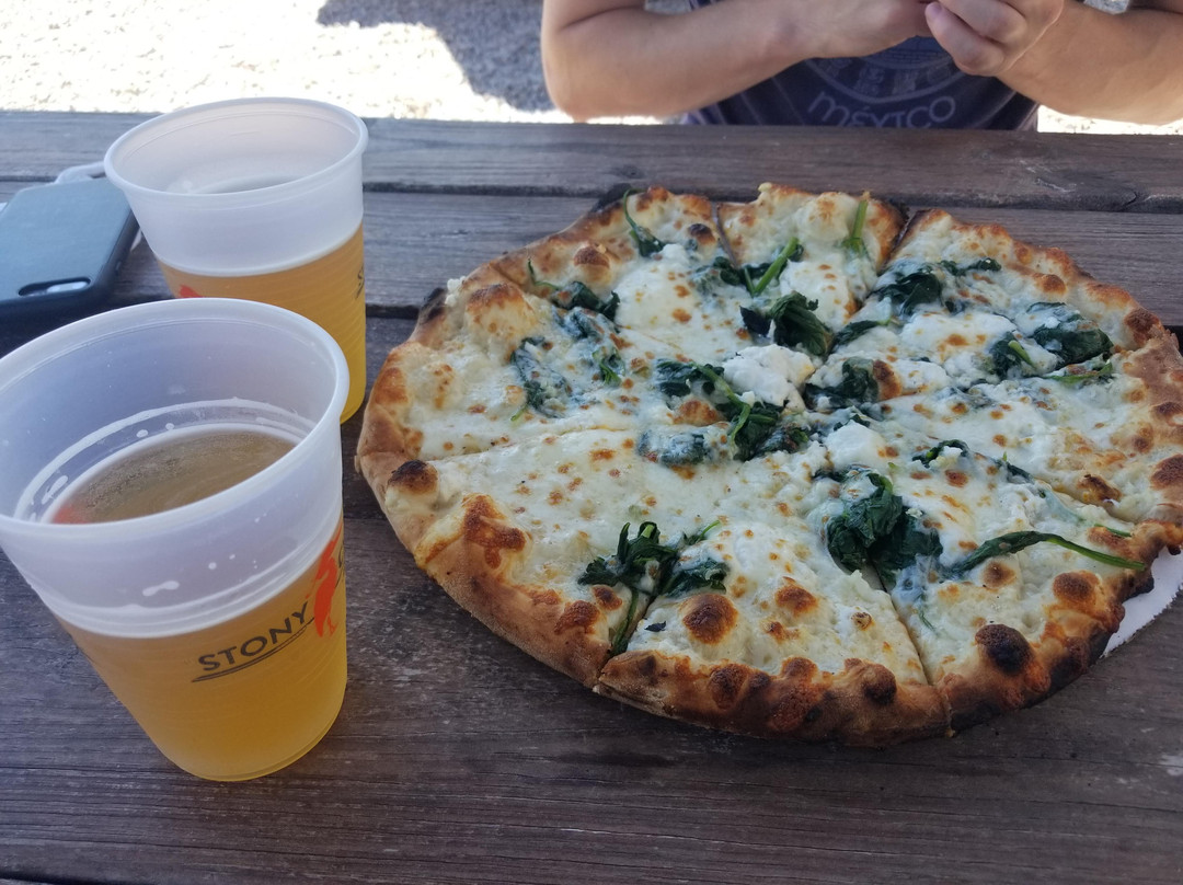 Stony Creek Brewery-布兰福德必去景点