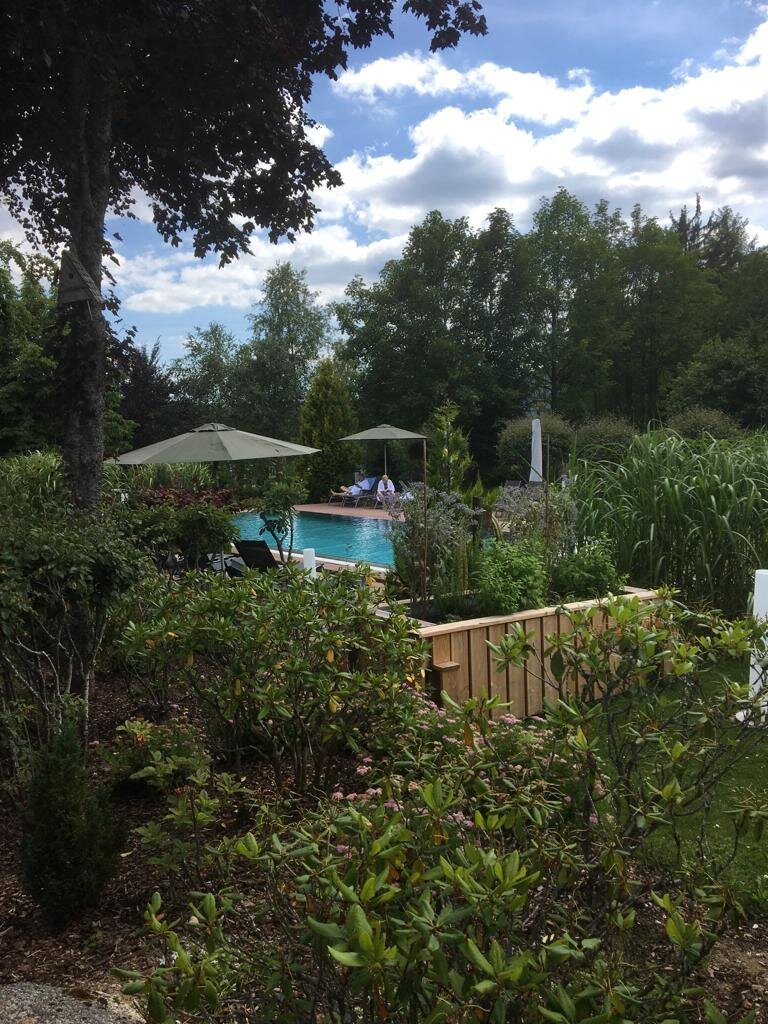 施卢赫湖弗洛拉公园酒店-泳池