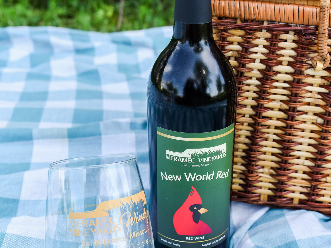 Peace Love Sangria-Saint James必去景点