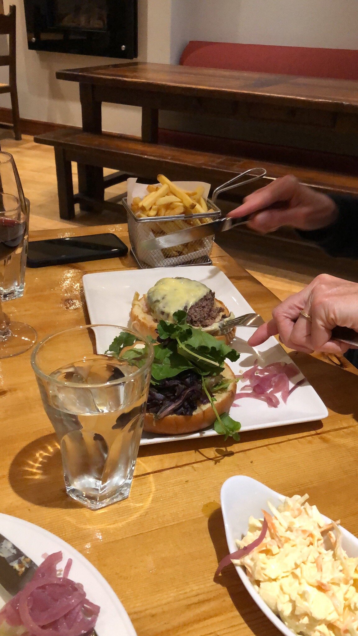 Connemara Lake Hotel-官方