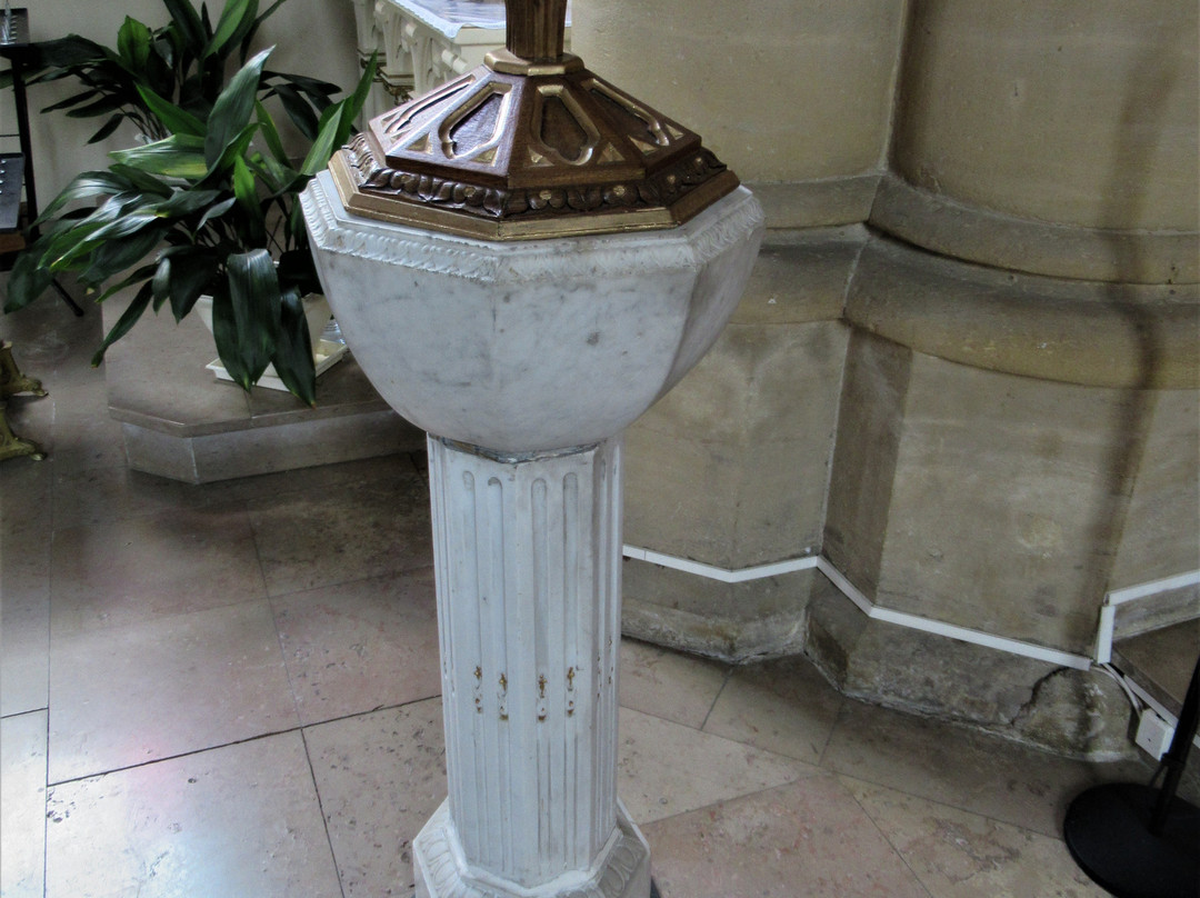 Eglise Saint-Hubert-Illange必去景点