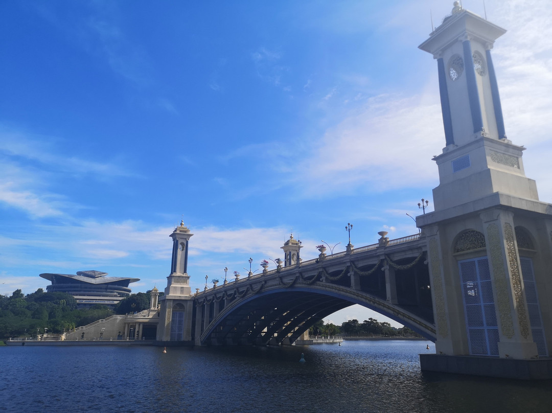 Seri Gemilang Bridge-太子城必去景点