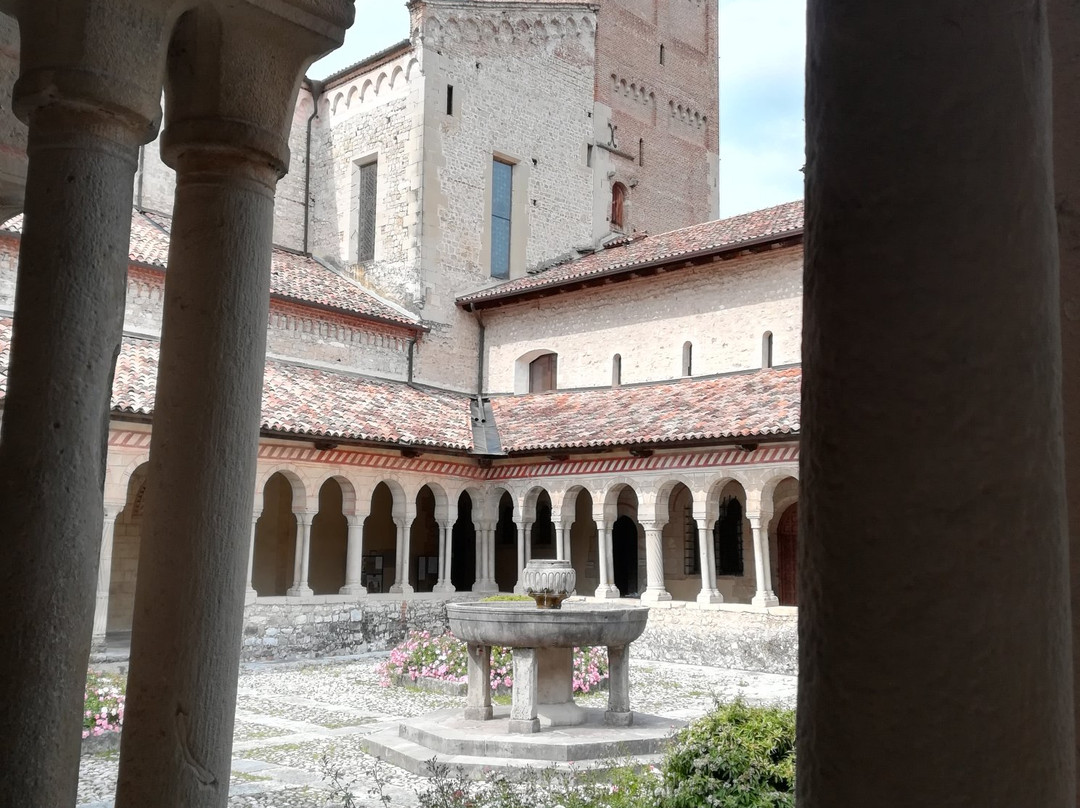 Abbazia Cistercense Santa Maria di Follina-Follina必去景点