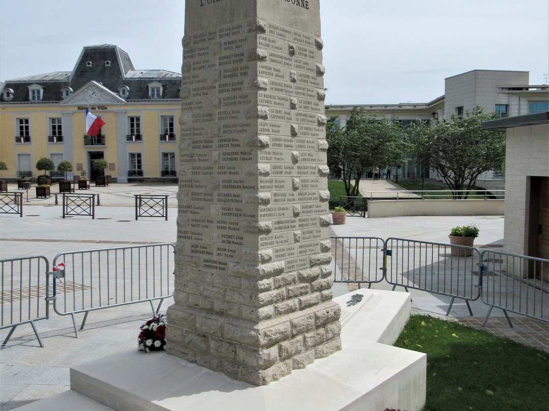 Monument Communal-Gagny必去景点