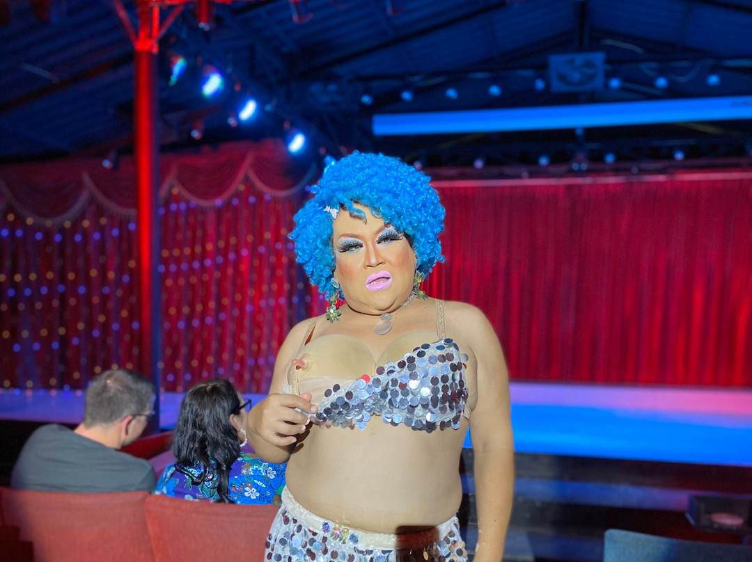 星际卡巴莱表演秀-苏梅岛必去景点