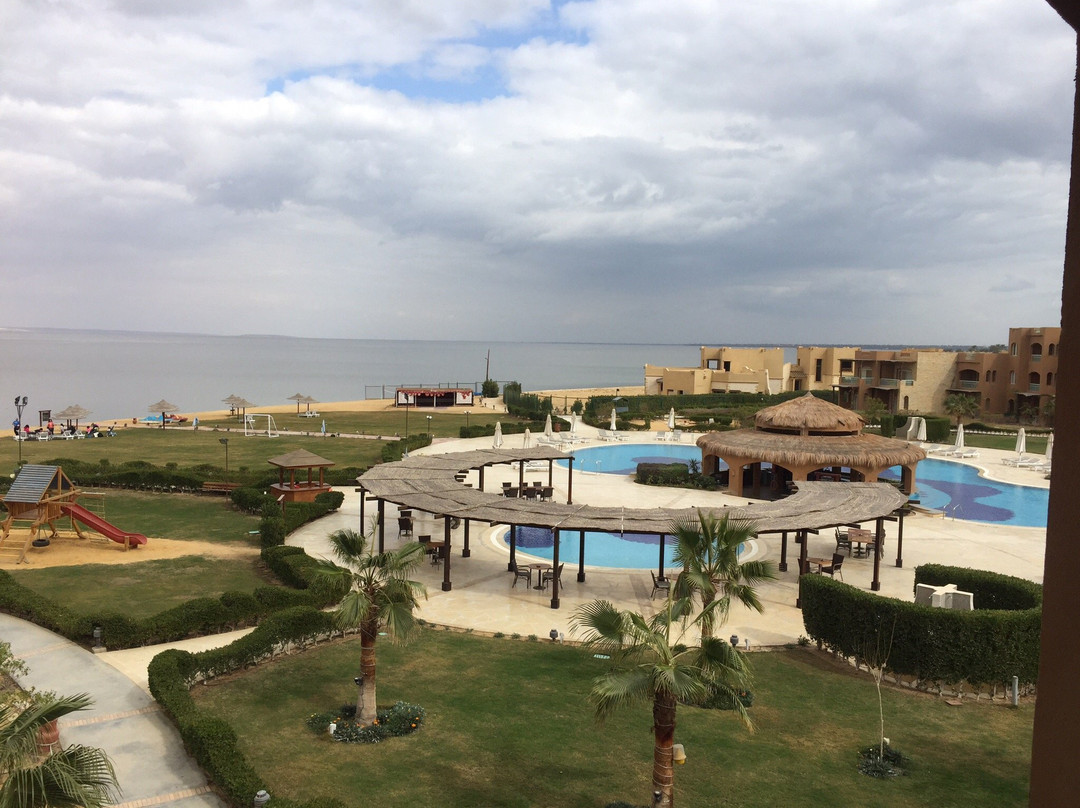 Byoum Lakeside Hotel主图