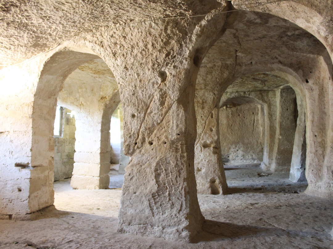 Chiesa Rupestre San Michele Delle Grotte-Gravina in Puglia必去景点