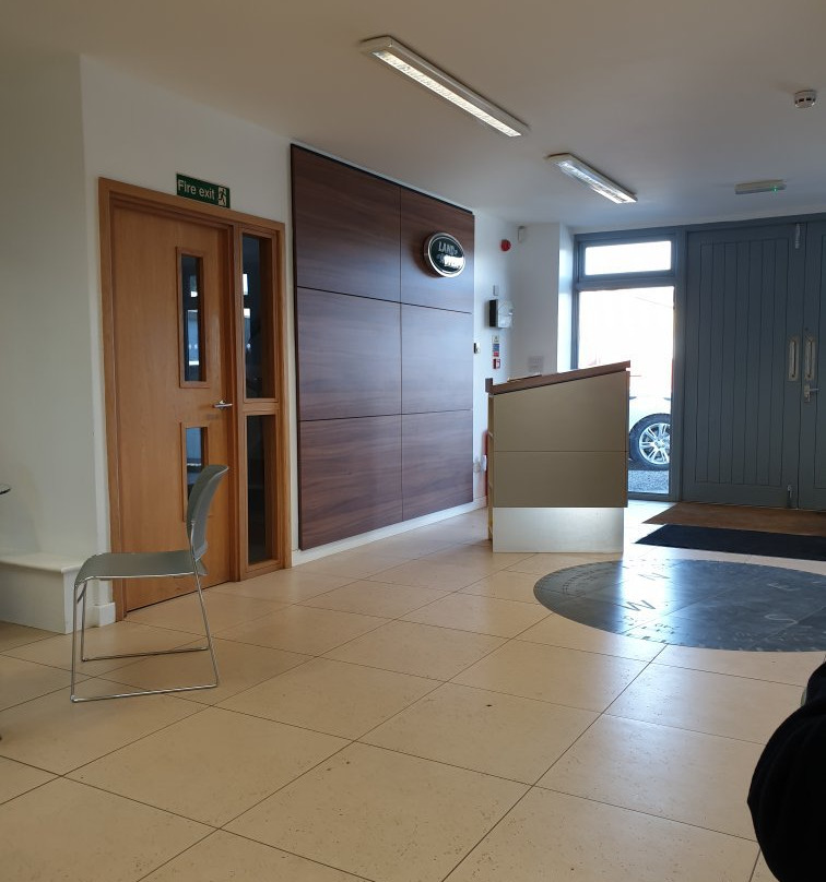 Land Rover Experience-卢顿必去景点