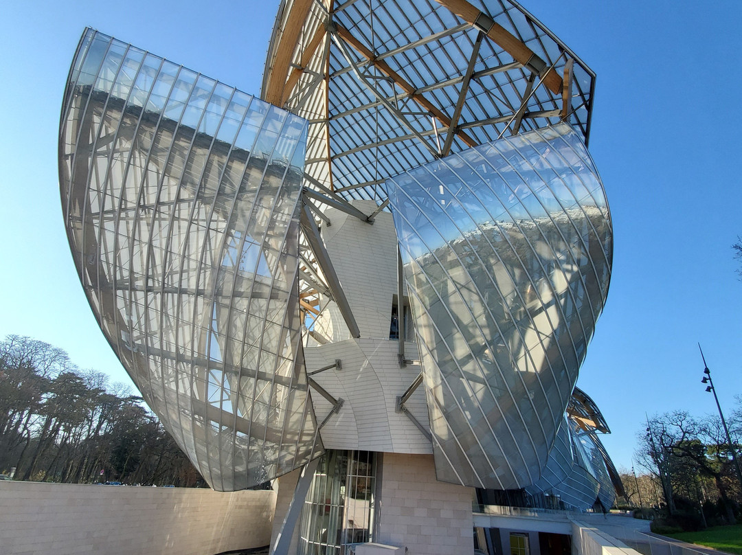 巴黎路易威登基金会艺术中心 -巴黎必去景点