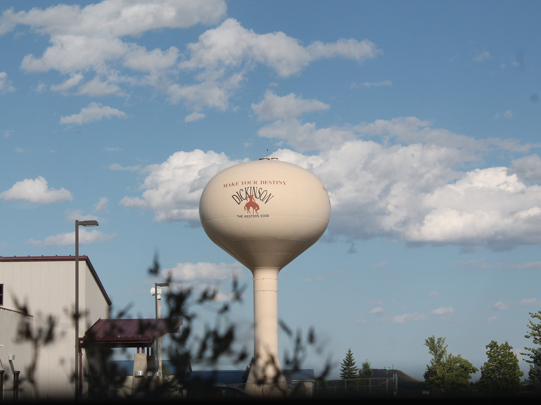 Red Roof Inn & Suites Dickinson主图