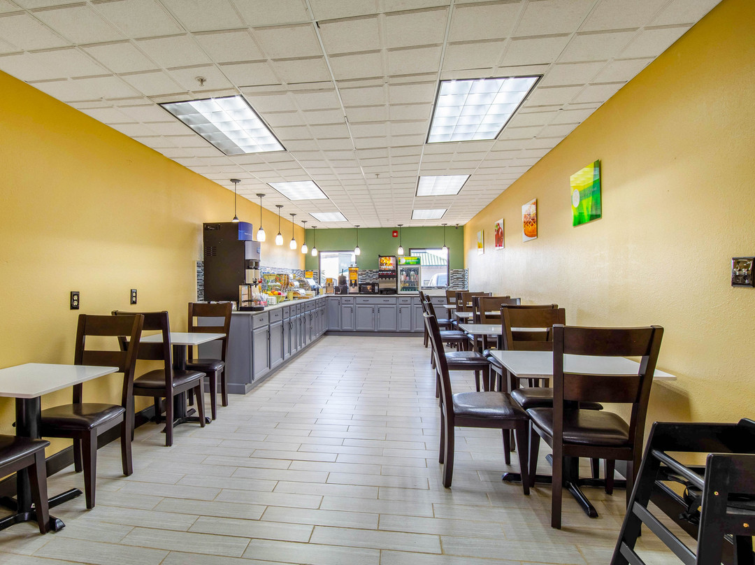 Quality Inn & Suites主图