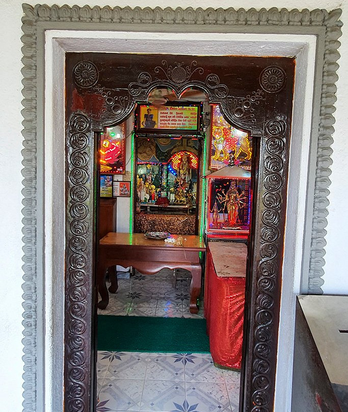Uthpalawarna Sri Vishnu Devalaya景点图片