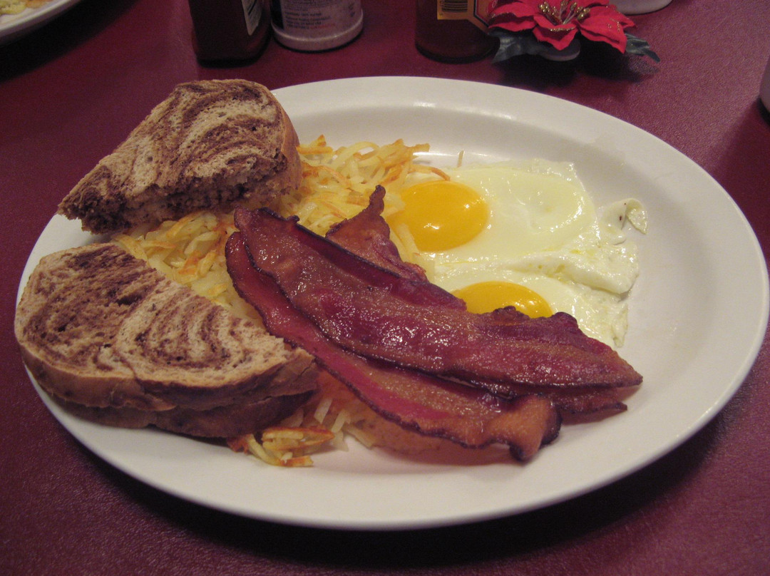 The Dining Room at Parry Lodge