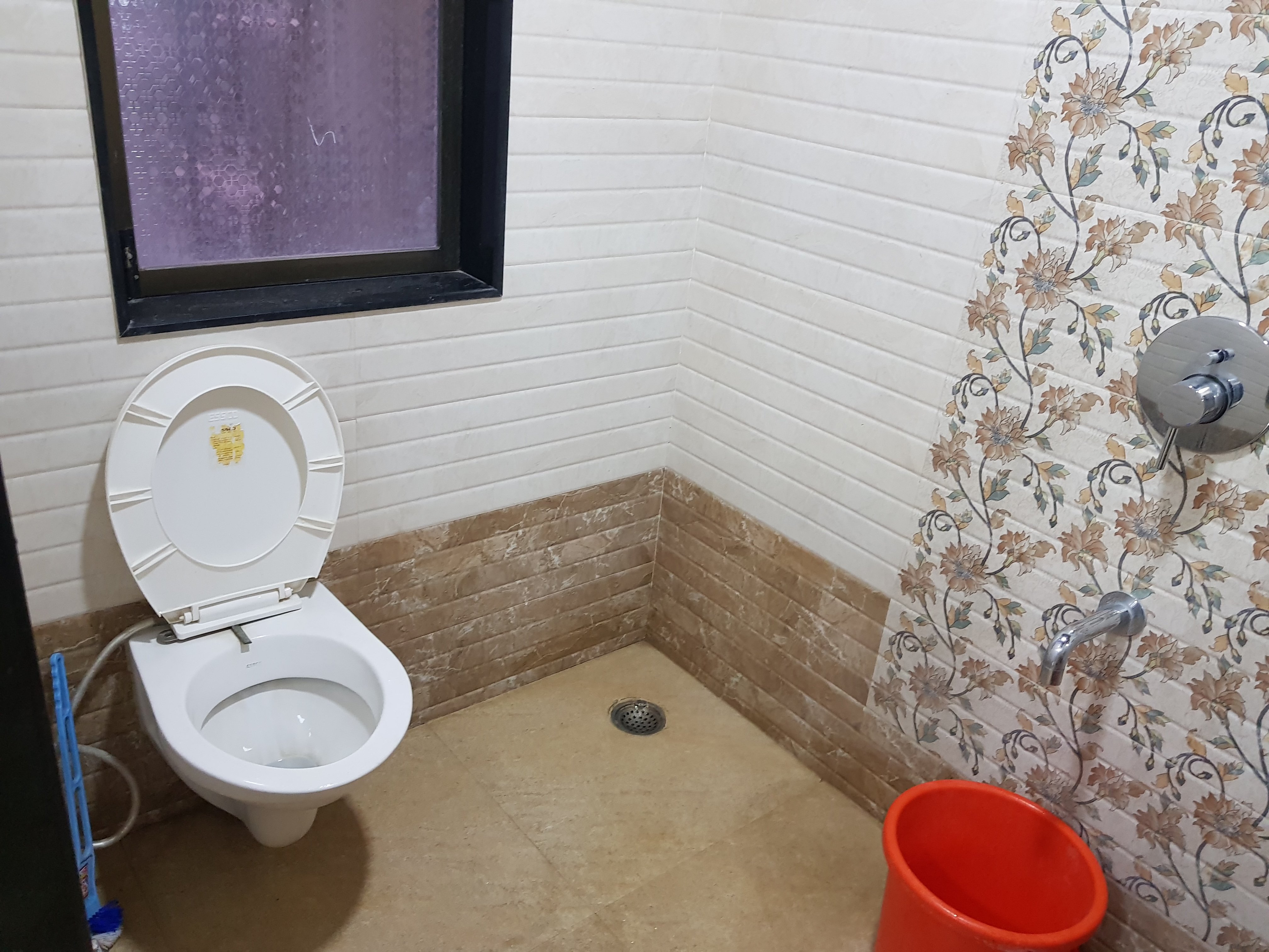 Hotel Dwarkamai-浴室