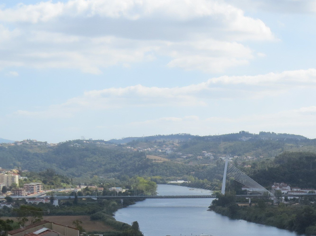 Ponte Rainha Santa Isabel-科英布拉区必去景点