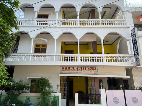 拉胡尔旅馆主图