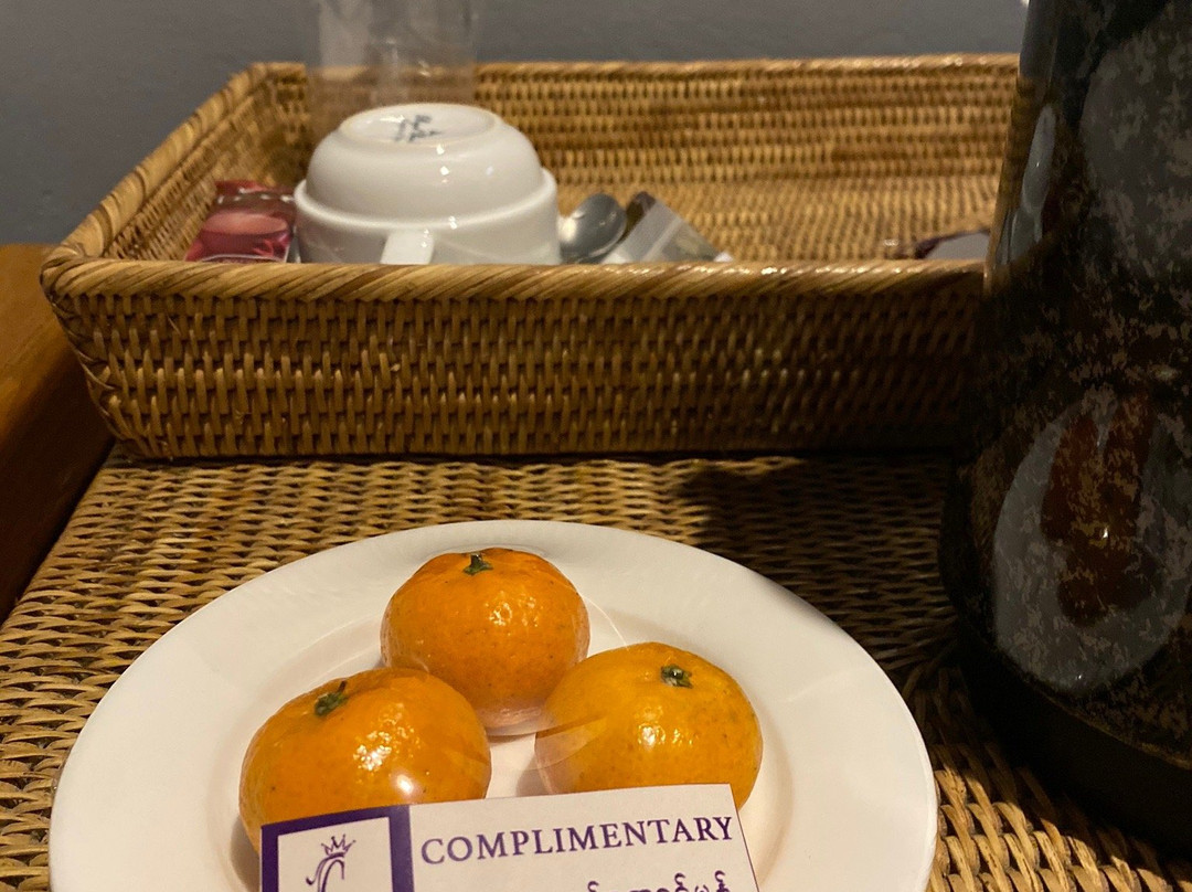 Cinderella Hotel主图