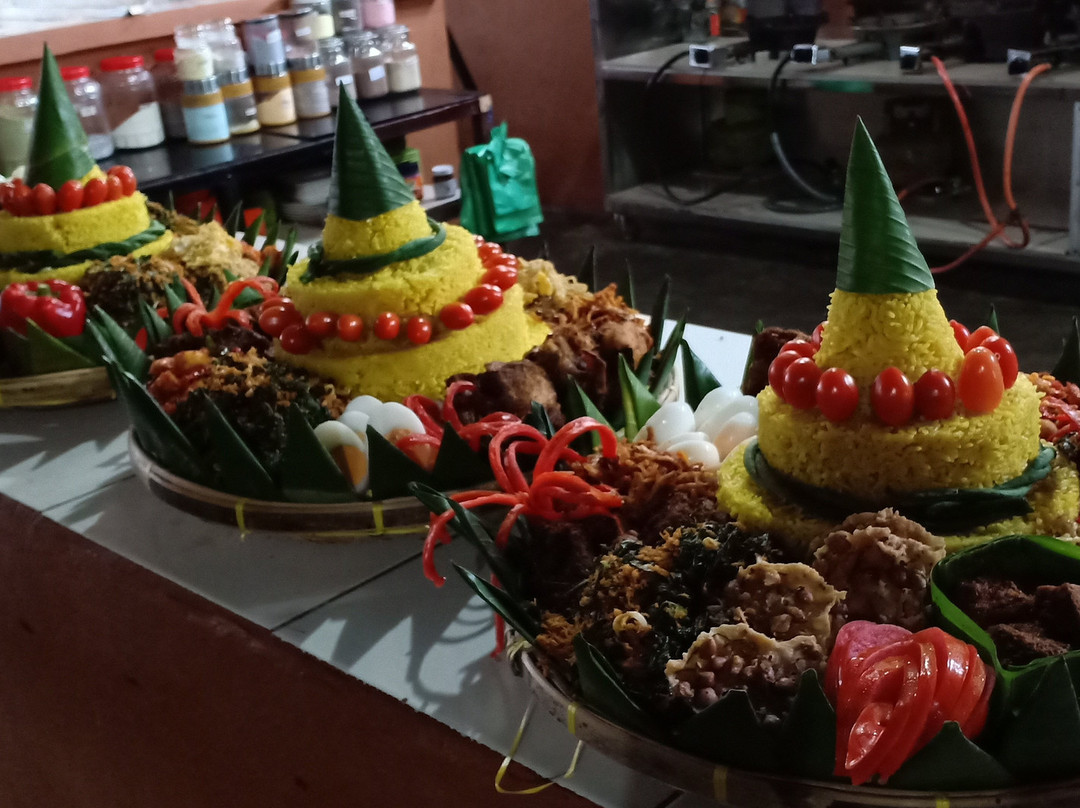 Merek餐馆和美食-RM Warung Pojok Maspon