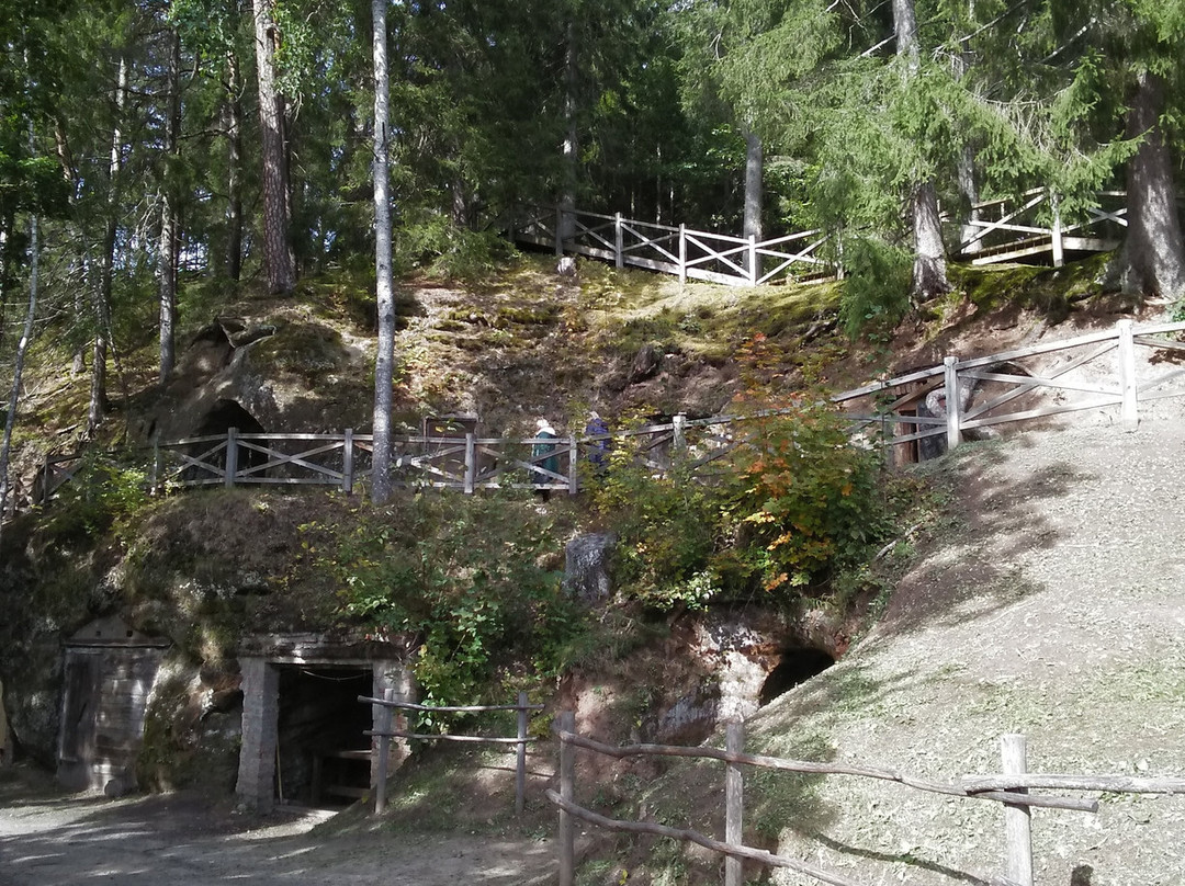 Lustuzis Cliff-Ligatne必去景点