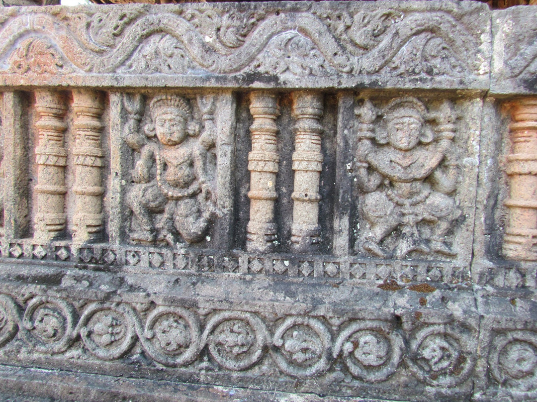 Karneshwar Temple景点图片