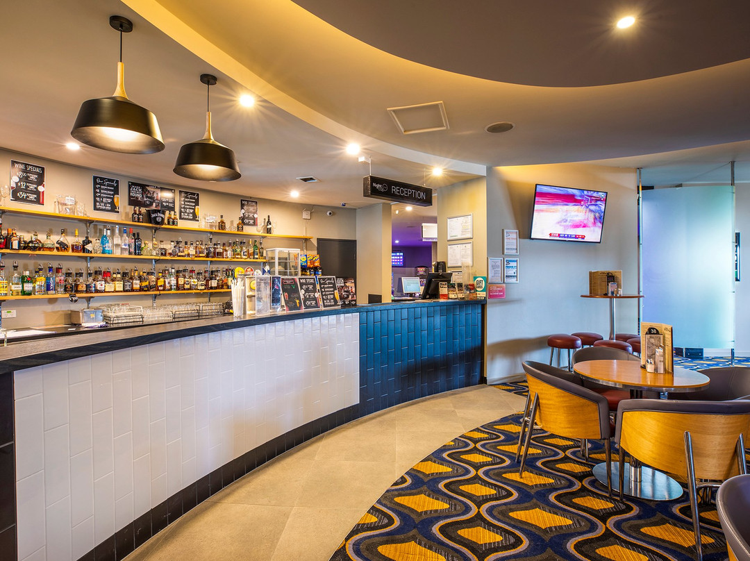 卡莱尔酒店主图