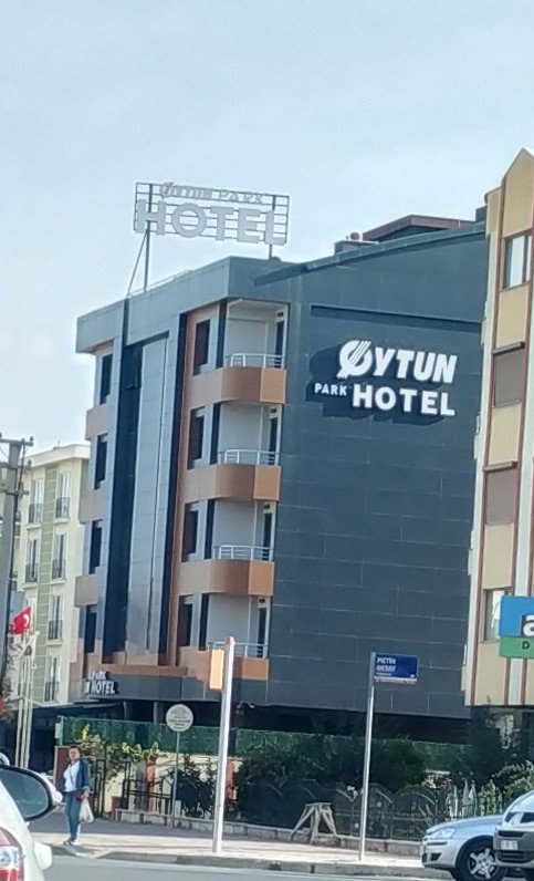 Oytun Hotel-portrait