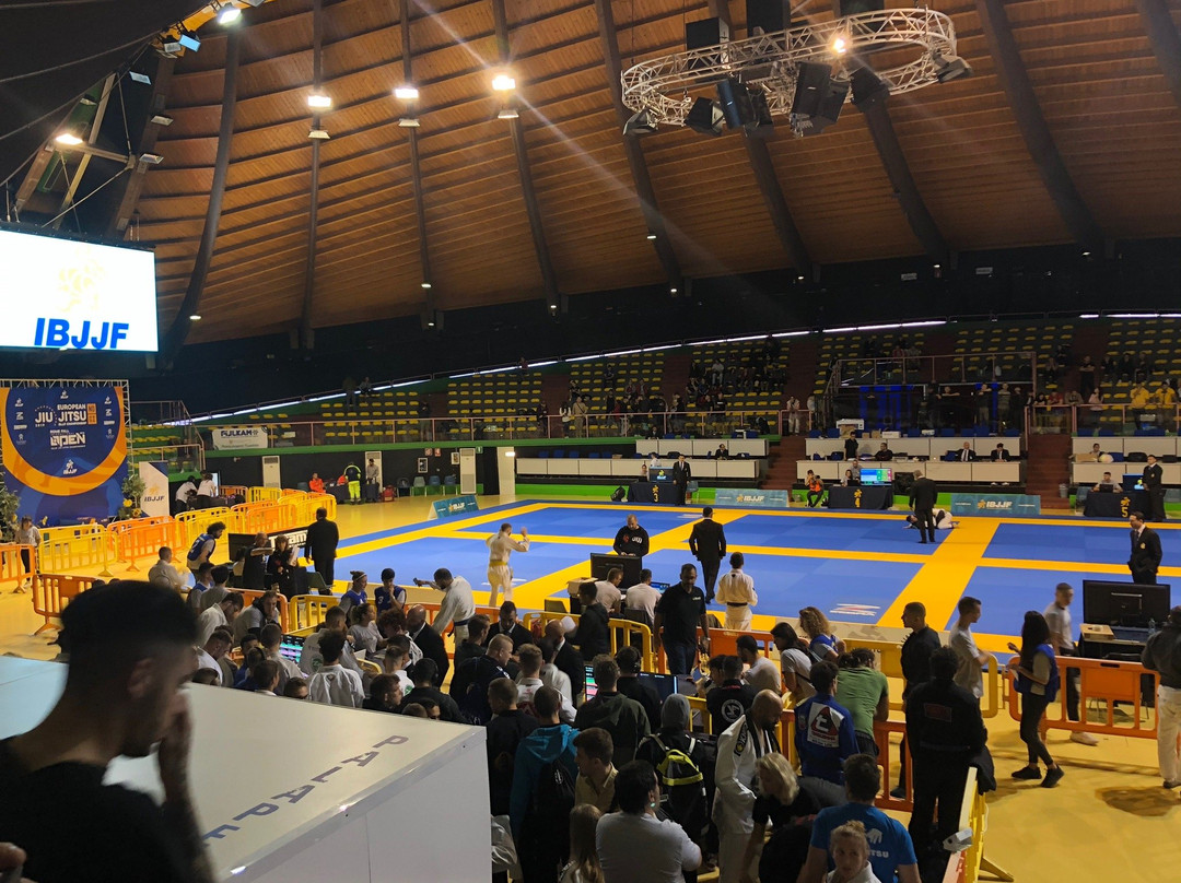 Centro Olimpico Matteo Pellicone-Lido di Ostia必去景点