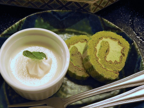 登别万世阁主图